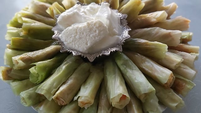 Hem Göze Hem Mideye: Zeytinyağlı Lahana Sarması