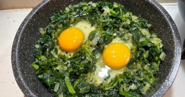 yumurtali-ispanak-3