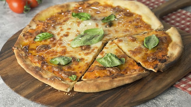 Hamuru Leziz: Pizza Margherita