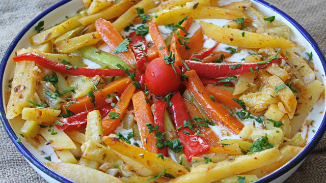 Yeme de Yanında Yat: Fırında Sebze Kebabı