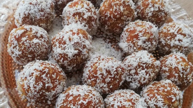 Turuncunun En Güzel Tonu: Pratik Havuçlu Toplar