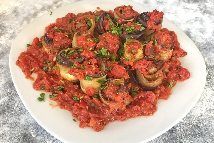 Zeytinyağlı Patlıcan Sarma Tarifi