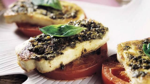 Salatalara Çok Yakışır: Tapenade Sos
