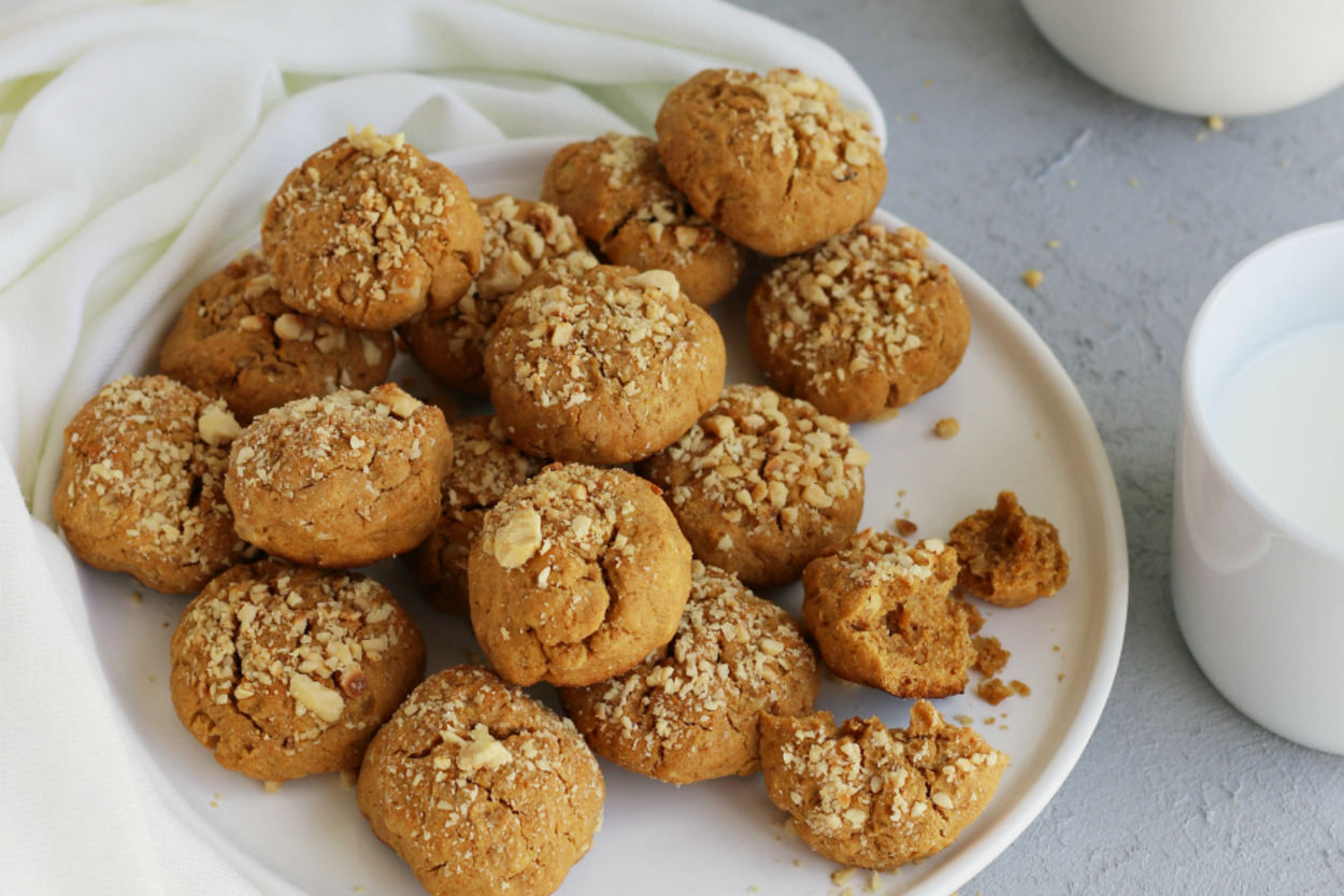 Ağızda Dağılan Glutensiz Tarif: Fındık Kurabiye