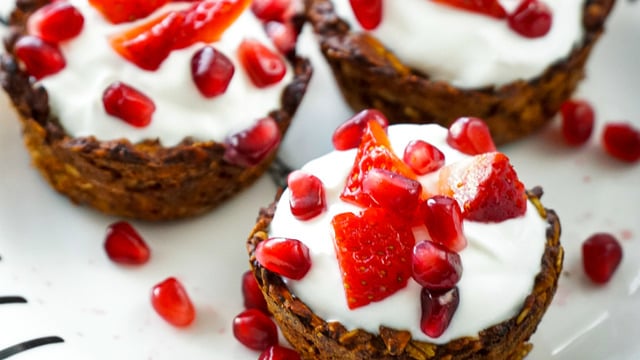 Fit ve Enfes: Yulaflı ve Yoğurt Dolgulu Tartolet