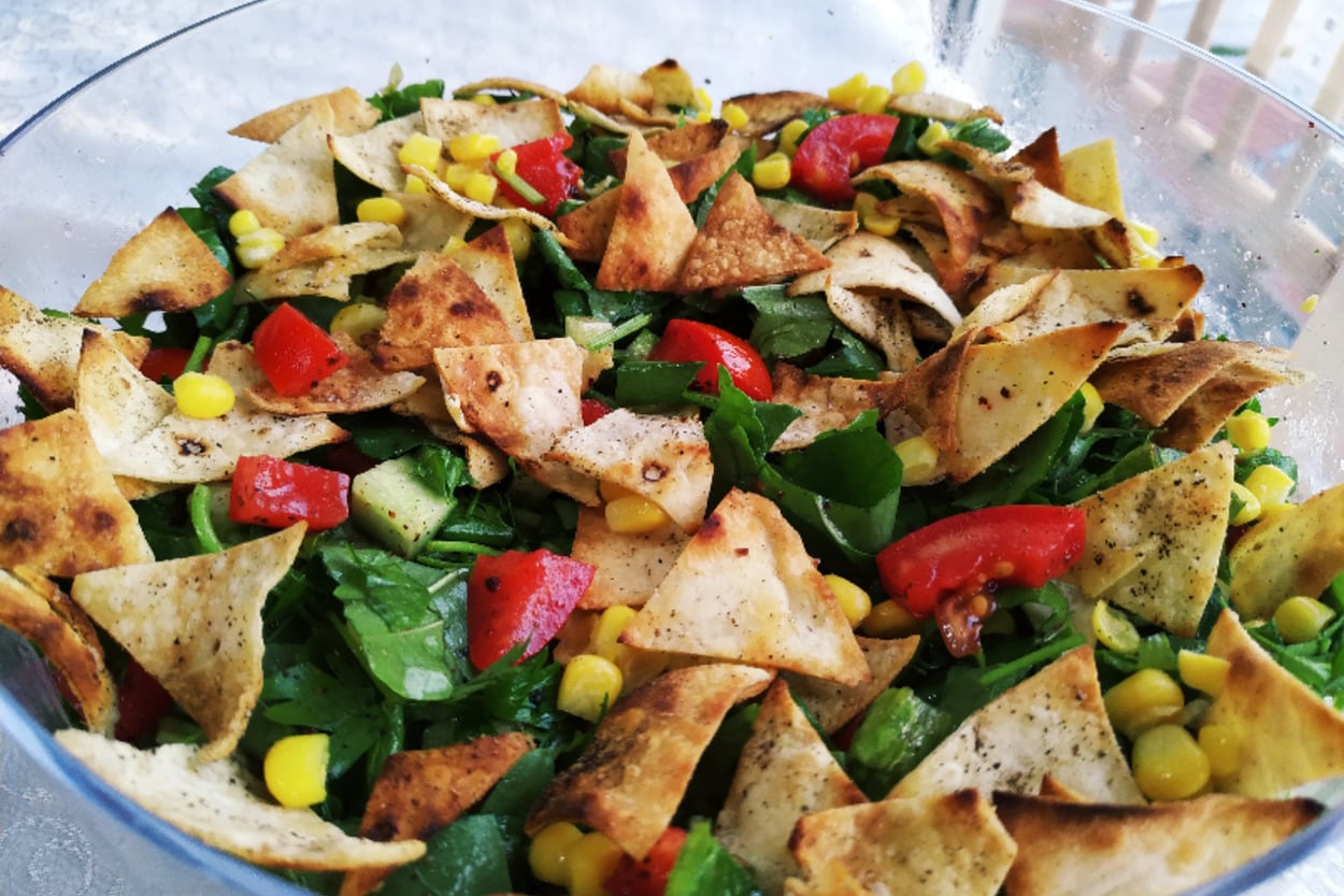 Lübnan Mutfağından: Fettuş (Fattoush) Salatası