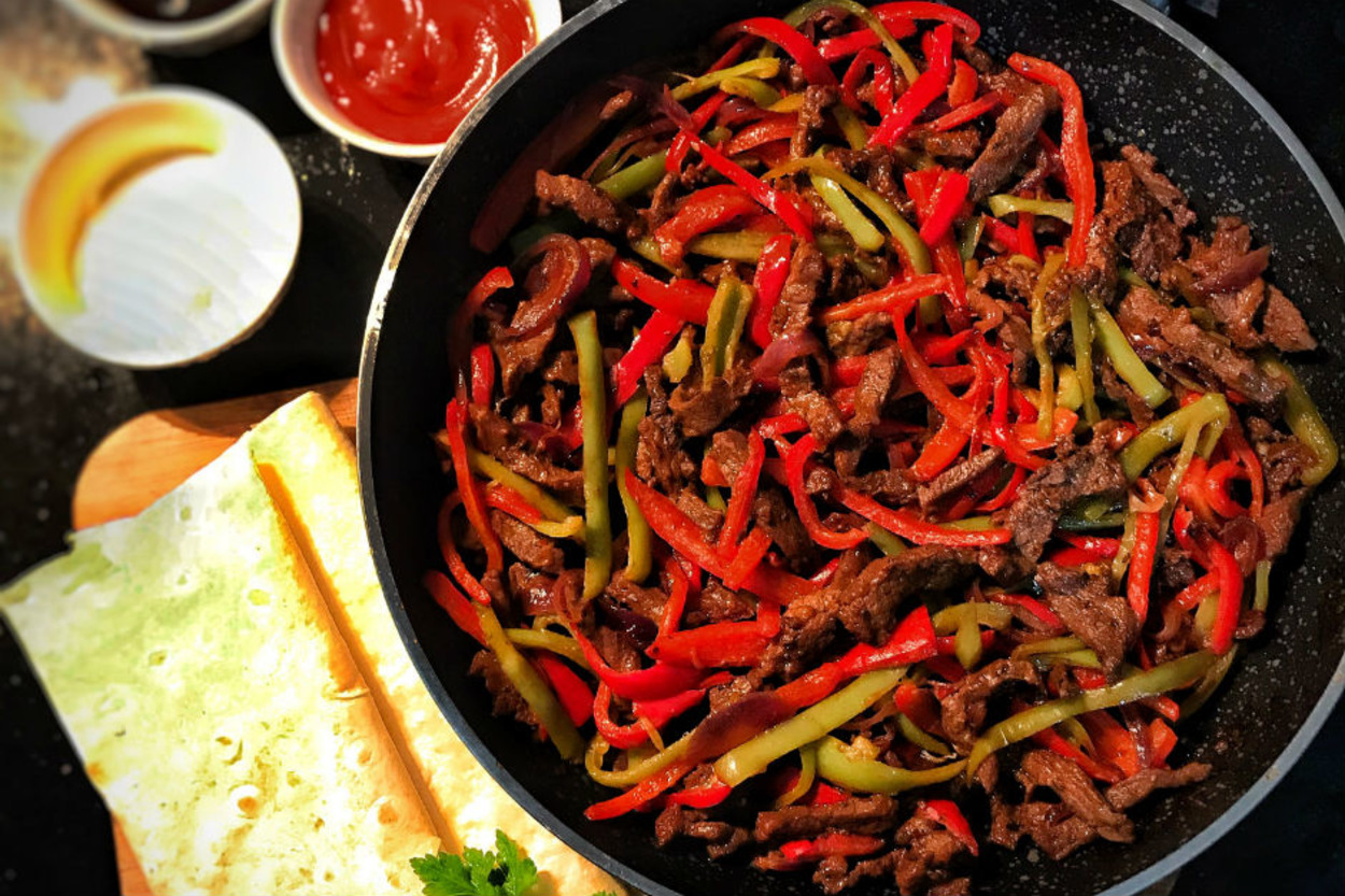 Lavaşlar Hazırlansın: Etli Fajita