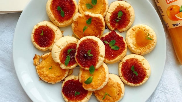 Bambaşka Bir Kurabiye: Reçelli Marmelatlı Kurabiye