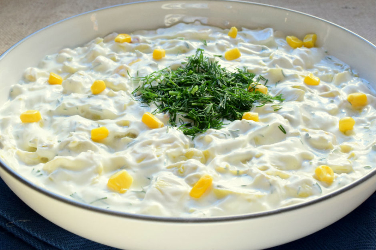 Çok Pratik: Yoğurtlu Enginar Kalbi Salatası