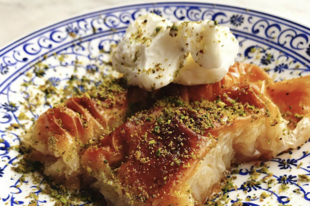 Hazır Yufkadan: Cevizli Burma Baklava