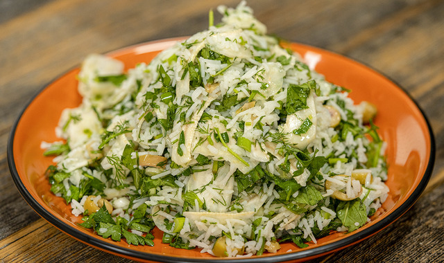 Tazeler: Pirinçli Enginar Salatası