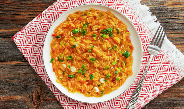 Yeni Favoriniz: Domatesli Arpa Şehriyeli Risotto