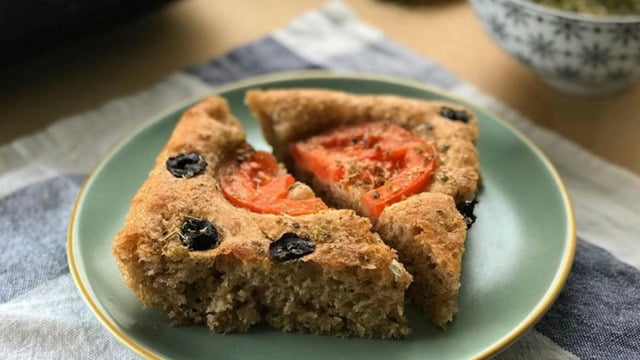 İtalyan Esintisi: Kolay Focaccia Ekmeği