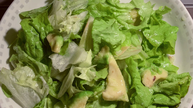 Pratik ve Sağlıklı: Avokado Salatası