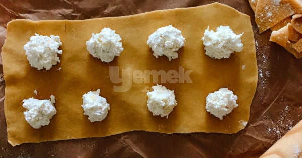 kremali-peynirli-ravioli-adim-3