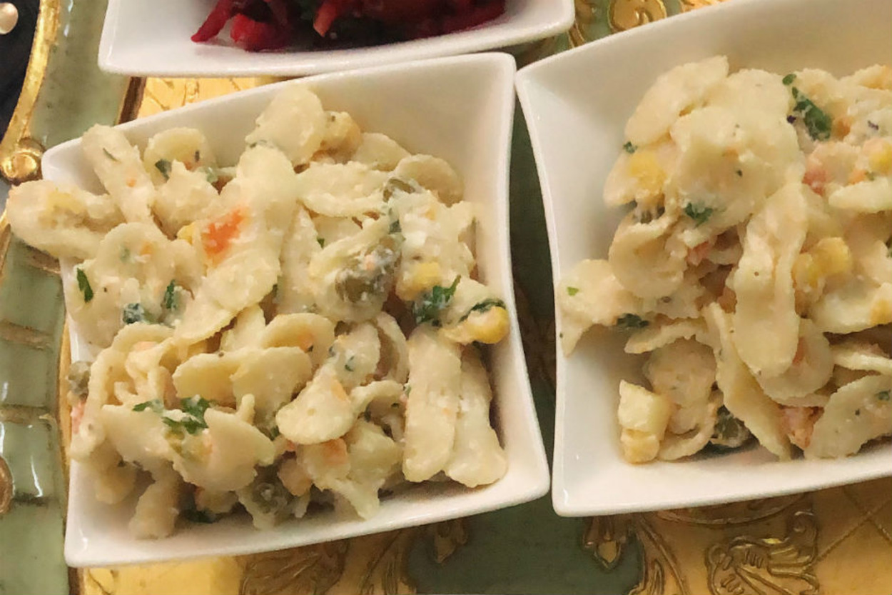 Rus Salatasına Rakip: Makarnalı Salata