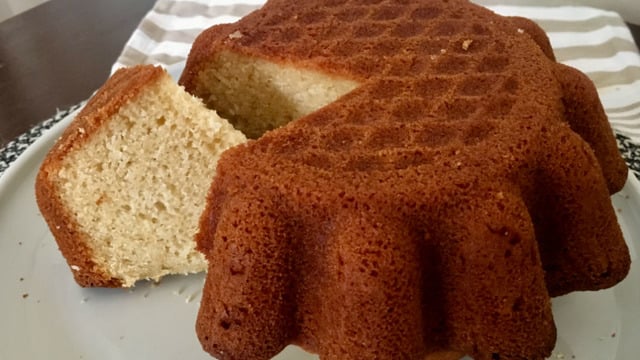 Az Malzemeli, Yumuşacık Lezzet: 2 Yumurtalı Sodalı Kek