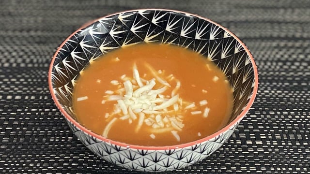 Yazı Çok Sevenlere: Kolay Domates Çorbası