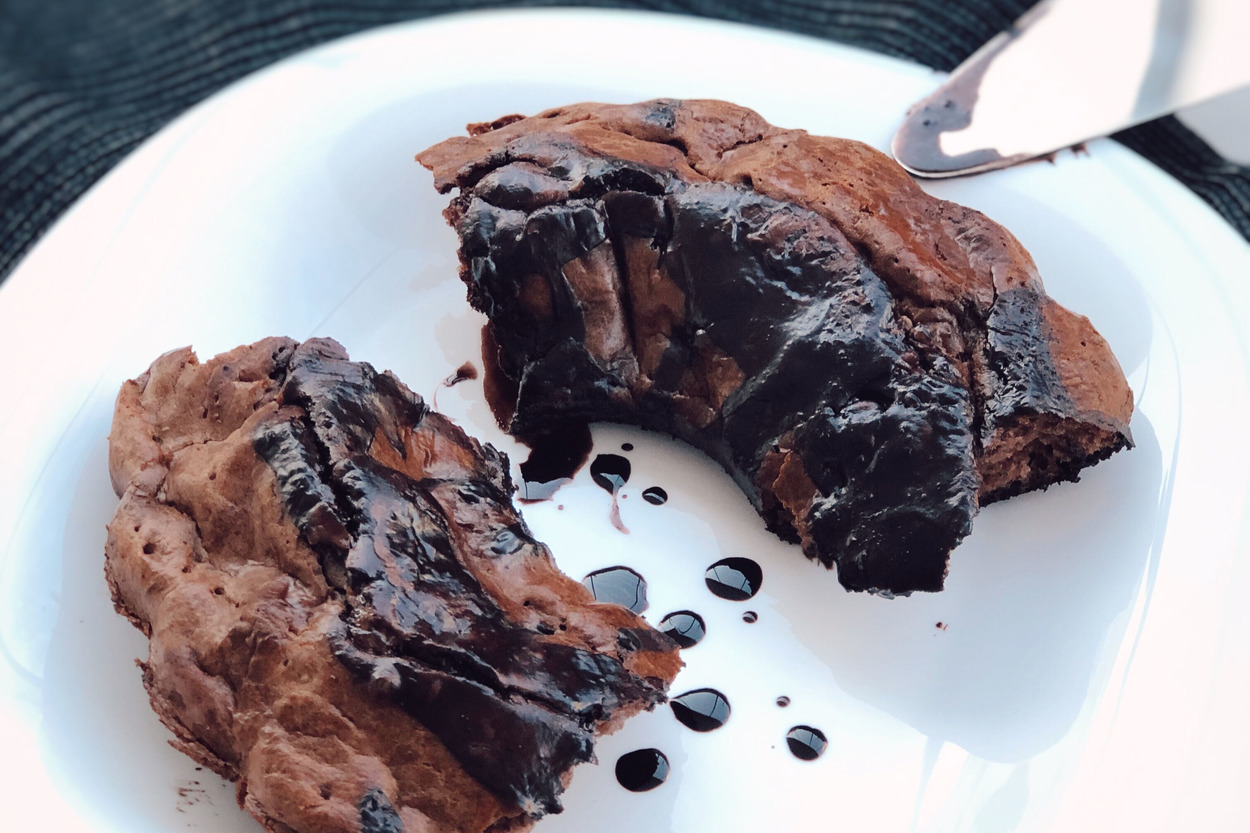 Şekersiz ve Enfes: Hurma Püreli Fit Kek