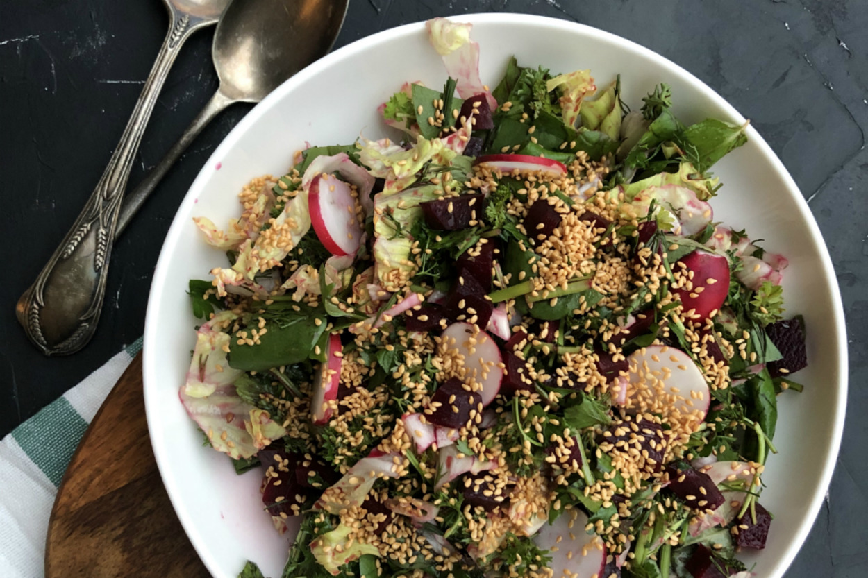Akşam Yemekleri Şenlenir: Pancarlı Salata