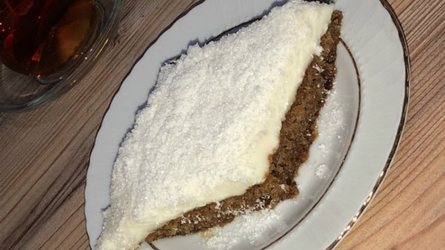 Yumuşacık Bir Lezzet: Kolay Kıbrıs Tatlısı
