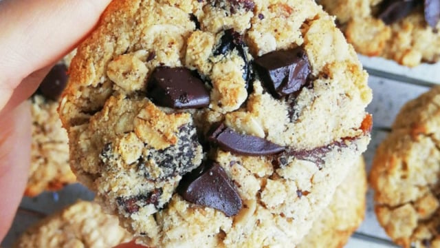 Kahvenin Yanına: Dopdolu Fit Cookie
