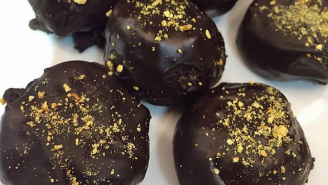 Badem ve Portakalın Uyumuyla: Fit Truffle