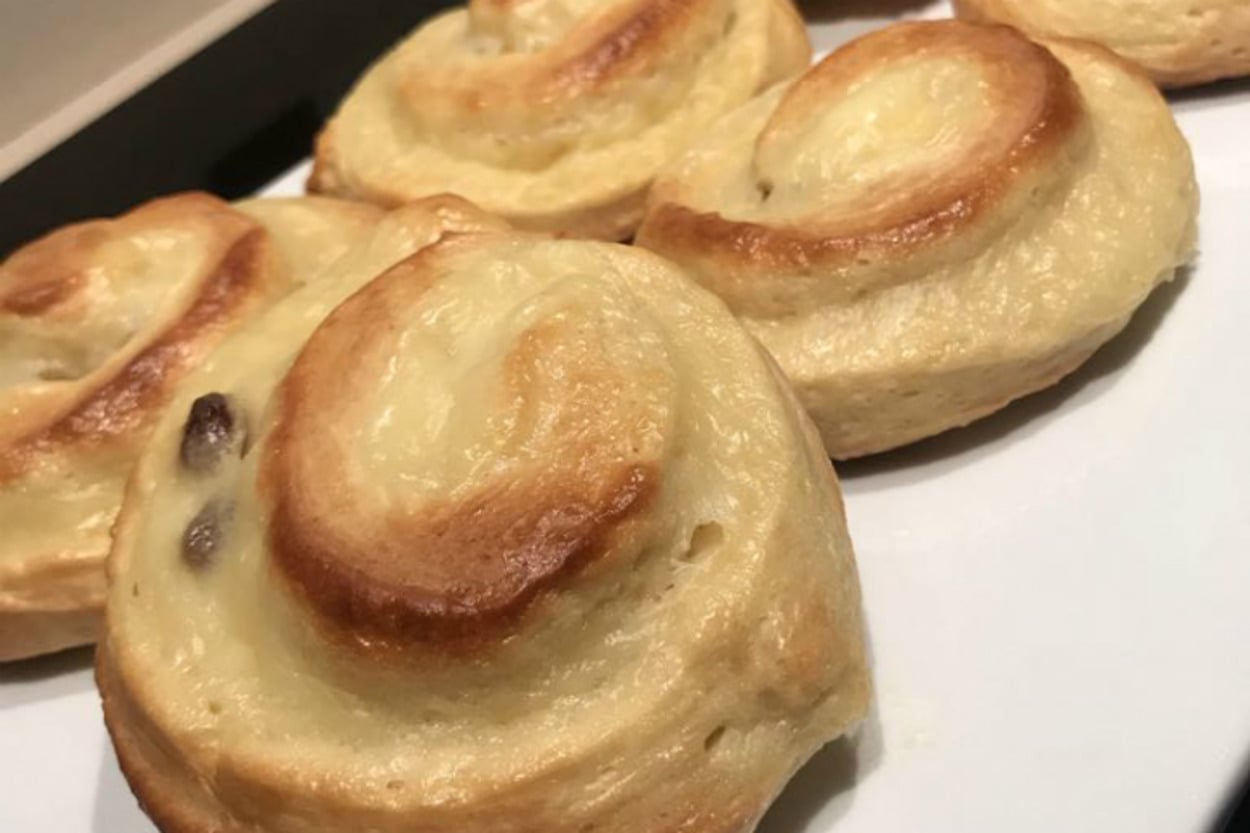 Yumuşacık: Üzümlü Rulo Çörek
