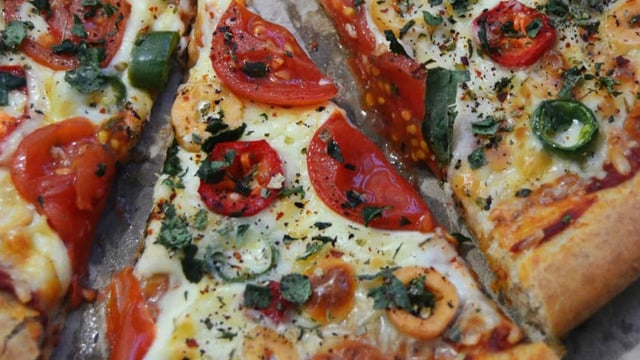 Tam Buğday Unuyla: Sağlıklı Pizza