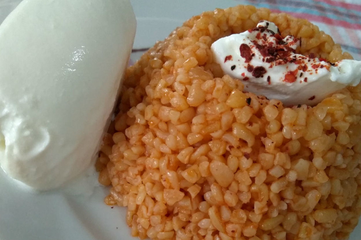 Tane Tane Dökülür: Kolay Bulgur Pilavı