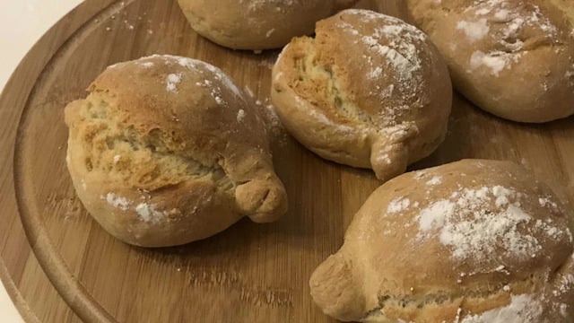 Kabardıkça Kabarır: Tam Buğday Unlu Balon Ekmek
