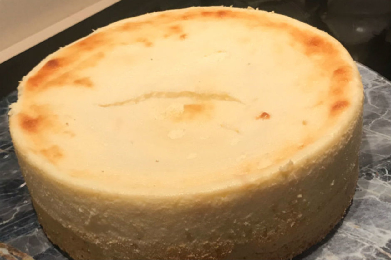 Yalınlık Sevenlere: Sade Cheesecake