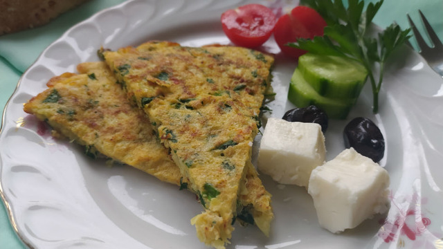 Evimizin Mutfağından: Kabak İçiyle Omlet
