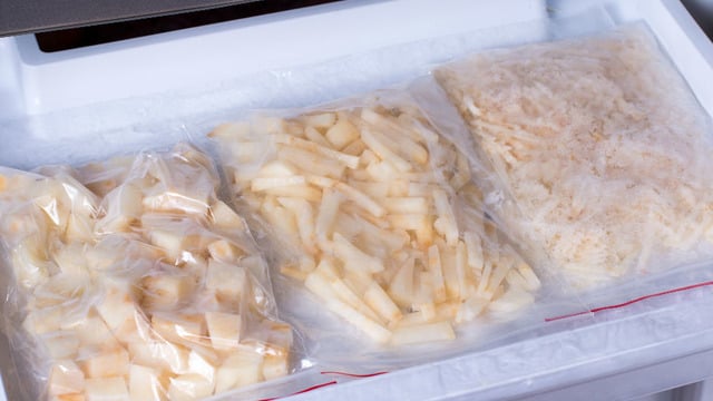 Uzun Süre Dayanır, Çıtır Çıtır Olur: Dondurucuda Patates Nasıl Saklanır ve Nasıl Kızartılır?