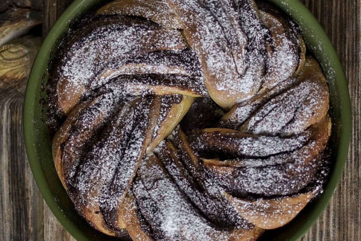 Tarçınlı ve Çikolatalı: Ekşi Mayalı Babka