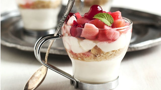 Bardak Bardak: Meyveli Dondurmalı Cheesecake