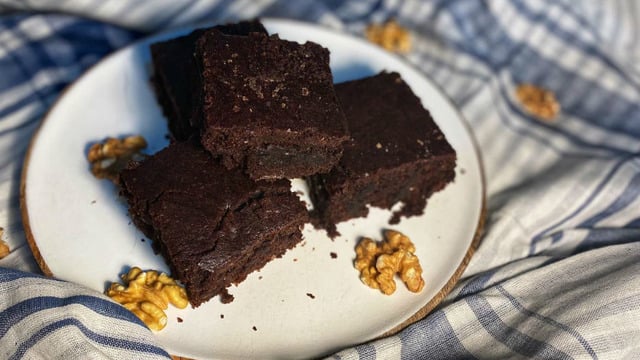Sadece Ekmek Olmaz: Ekşi Mayalı Sağlıklı Brownie