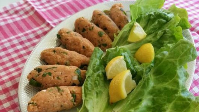 Böylesi Yok: Pratik ve Hızlı Mercimek Köftesi