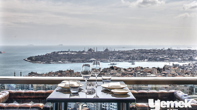 Raika Restaurant: İstanbul'da Çözülen Bir Anadolu Masalı