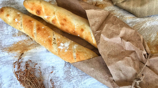 Dışı Çıtır İçi Yumuşak: Baget Ekmek