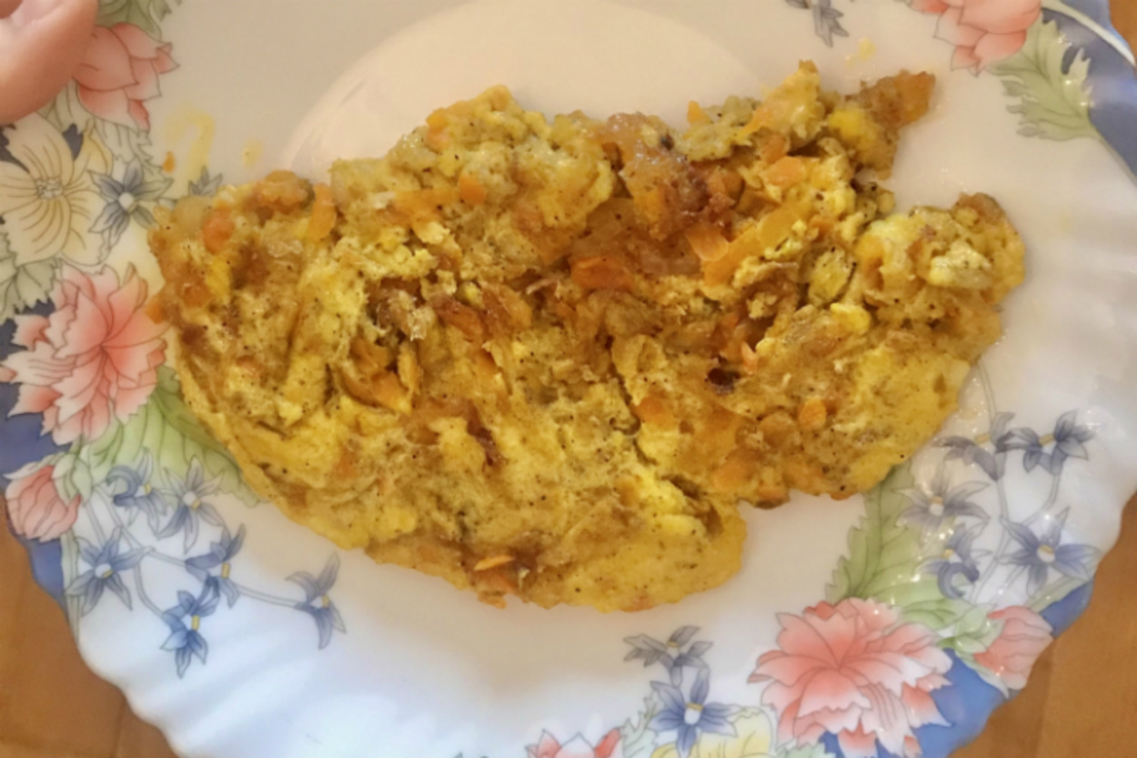 Kahvaltılar Şenlenir: Havuçlu Soğanlı Omlet