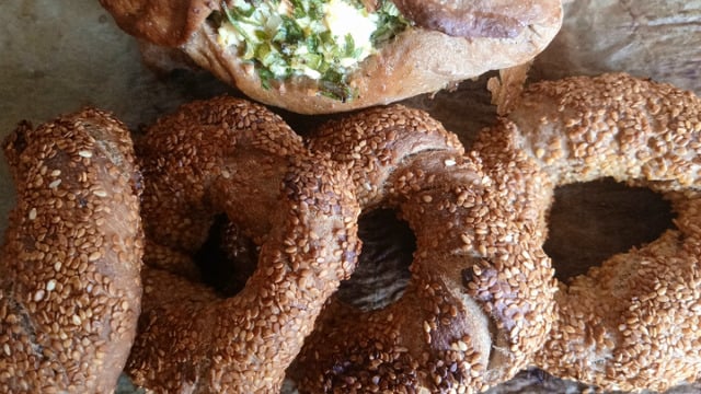 Yağsız ve Enfes: Tahıllı Pide ve Gevrek