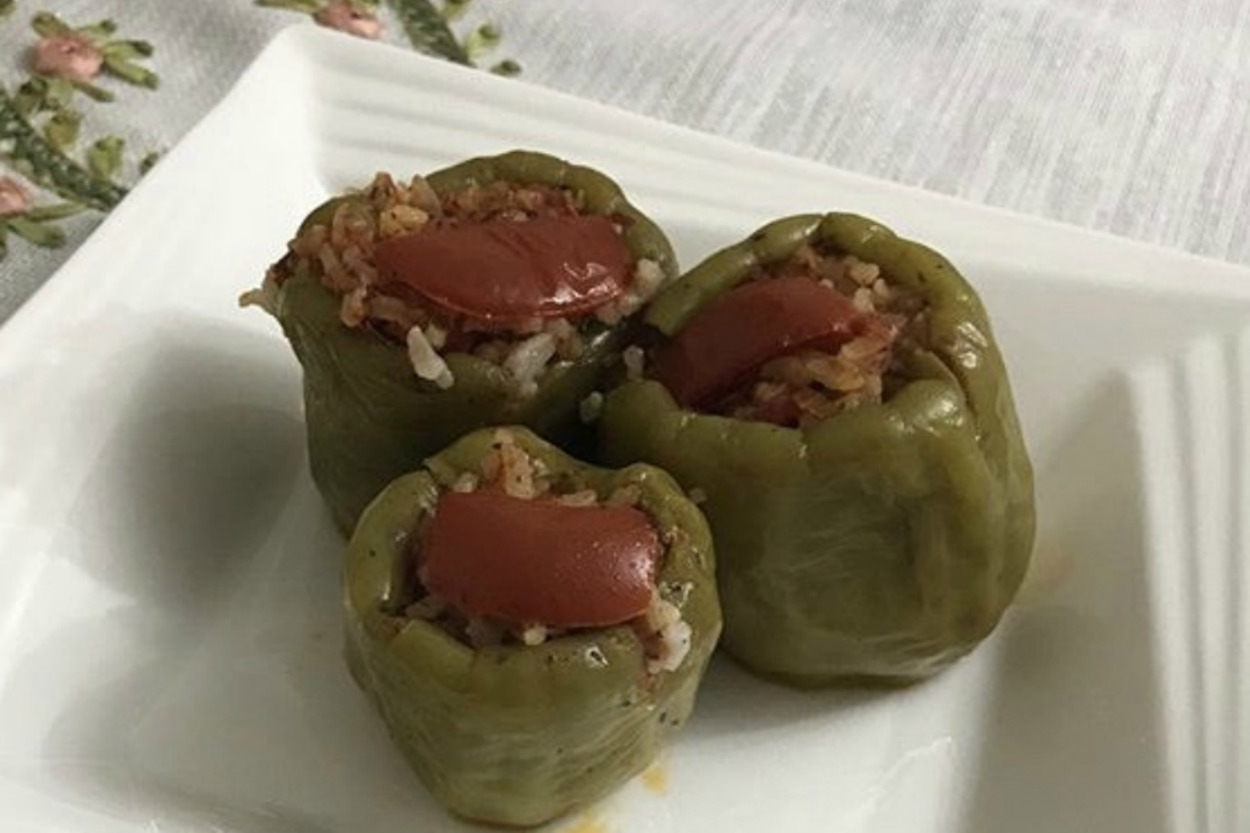 Vazgeçilmez Lezzet: Kolay Zeytinyağlı Biber Dolması