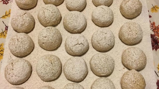 Ağızda Dağılır: Tarçınlı Cevizli Kıyır Kurabiye
