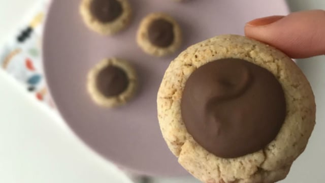 Tanesi 60 Kalori: Çikolata Dolgulu Kurabiye