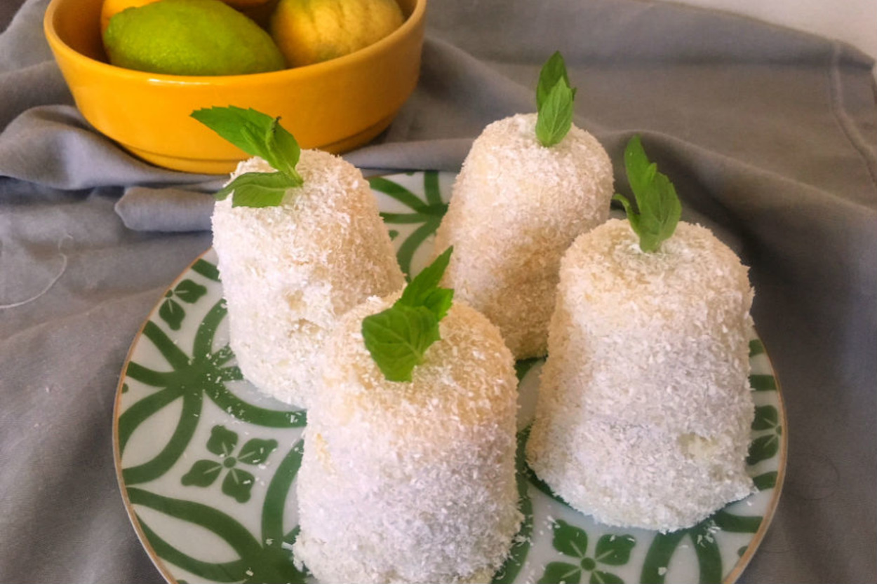 Lokum Tadında: Limonlu İrmikli Bardak Tatlısı