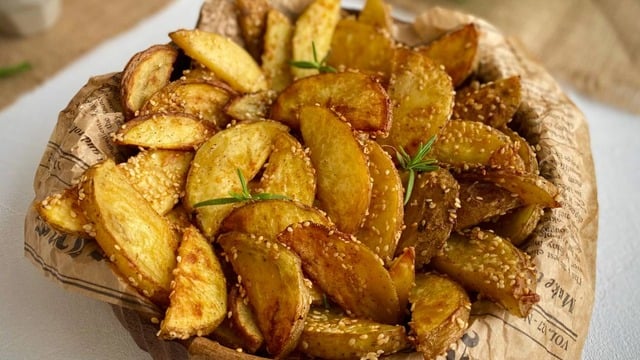 Yemeklerin En İyi Eşlikçisi: Fırında Soslu Patates