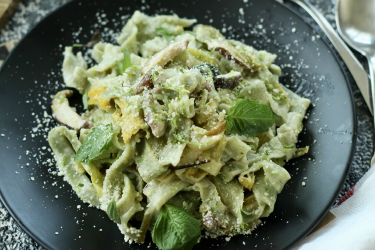 Ufak Bir İtalya Turu: Kremalı Ev Yapımı Fettuccine