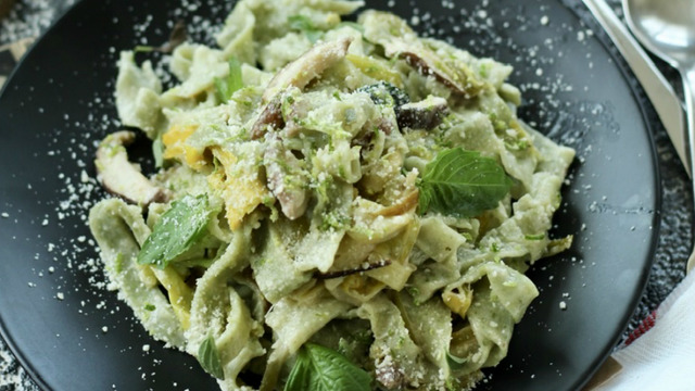 Ufak Bir İtalya Turu: Kremalı Ev Yapımı Fettuccine
