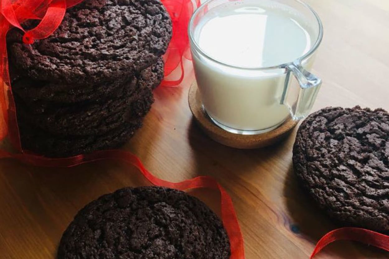 Ilık Sütün Yanına: Kolay Brownie Kurabiye